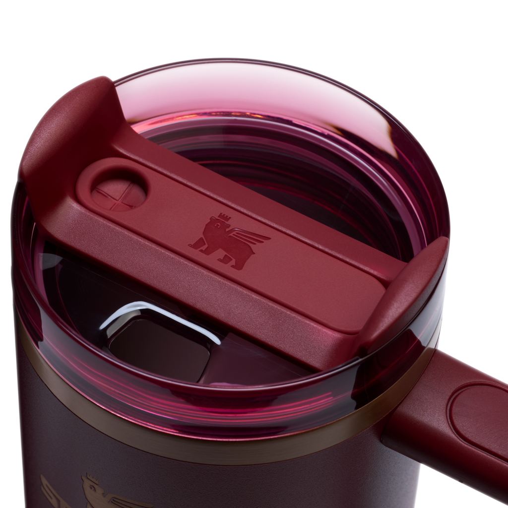 Insulated Travel The Quencher H2.0 Flowstate Tumbler | Stanley Create D331C - Double-Wall Vacuum Insulated Travel Tumbler with Straw Detail